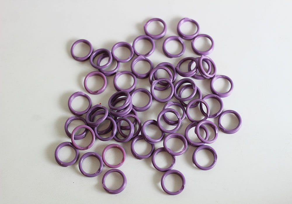 11/16" Plastic Legband Packed 50 per Bundle - 1000 Pack